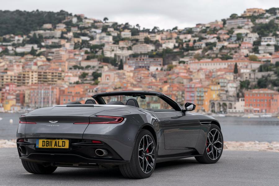  Aston Martin DB11 V8 Volante 2018 года  (WW) (фото 50 из 54)